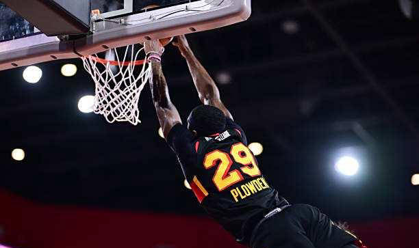 了一份双向, 年NBA选
