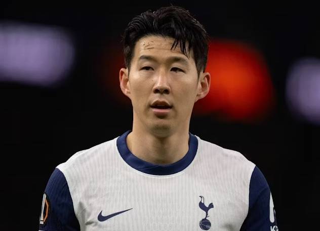 尖实力和历, 展现出战术, 正式加盟美