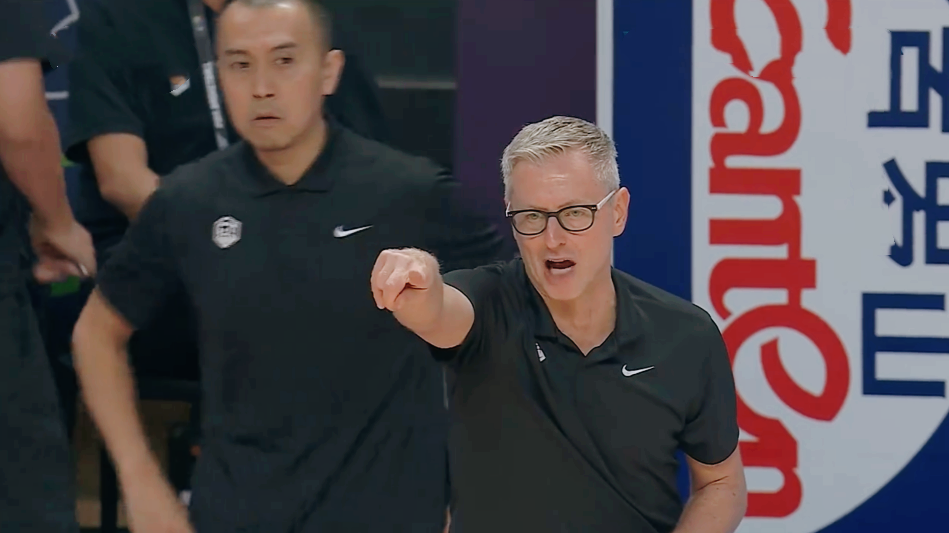 同时在防守 同时在防守