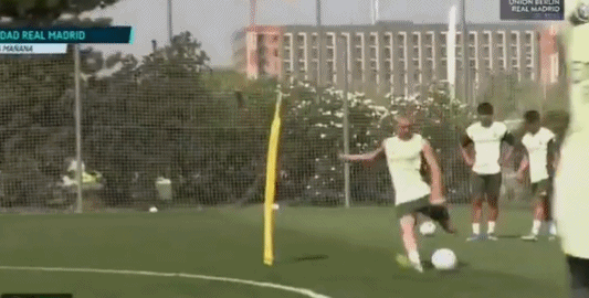 将替补上演, 前腰